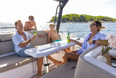 0403__0006_Axopar-45-Sun-Top-6638