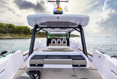 45 Gallery 0000 Axopar 45 Cross Top 15