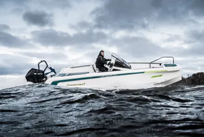 Axopar X Jobe Revolve gallery DSC04021