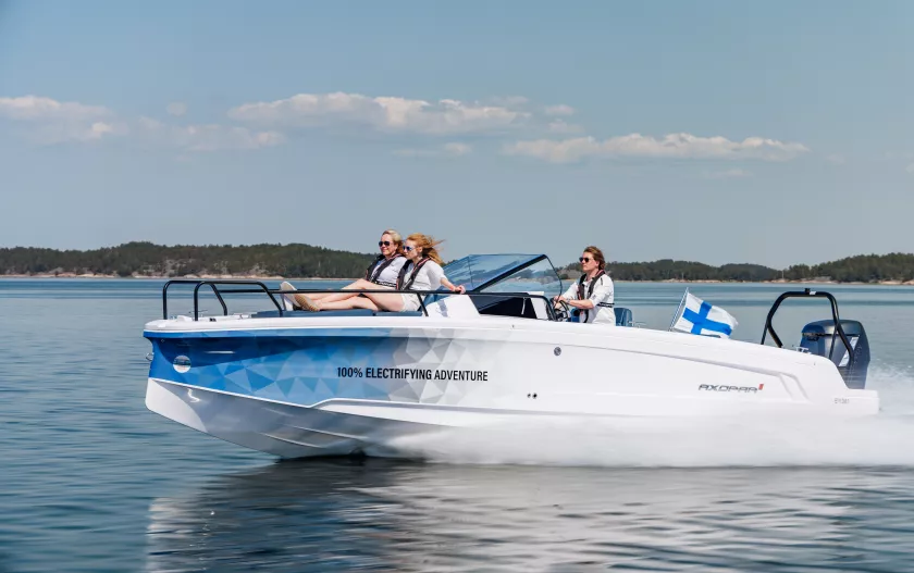 Axopar 25 Electric Prototype 0X0A5628