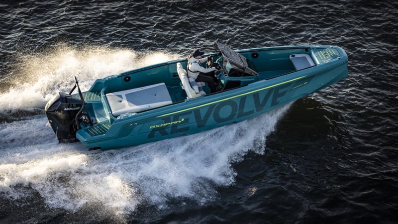 Axopar X Jobe Revolve_C4A4984.jpg