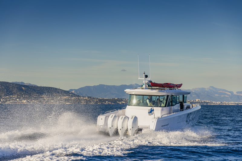 Axopar 45 XC Cross Cabin