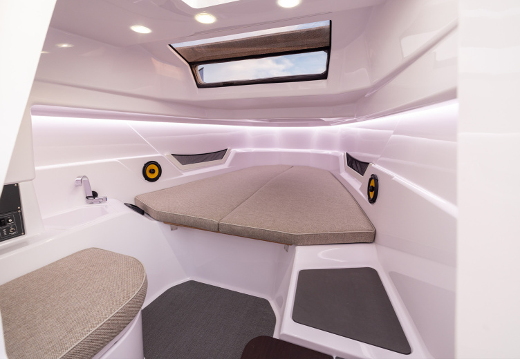 25 Med Interior