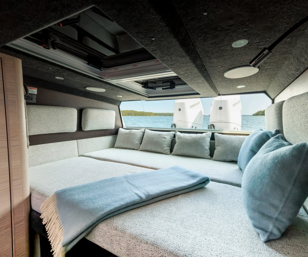 Axopar 45 XC Cross Cabin 099A0949 Axedit