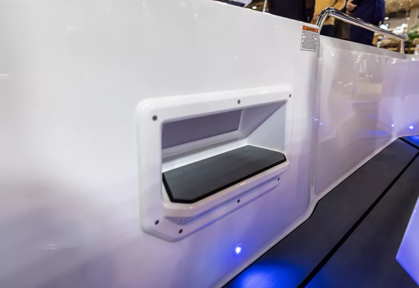HL 0004 Axopar 29 XC Cross Cabin 5