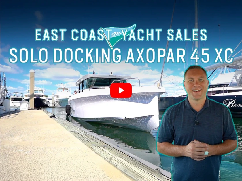 Solo Docking An Axopar 45 XC Cross Cabin 