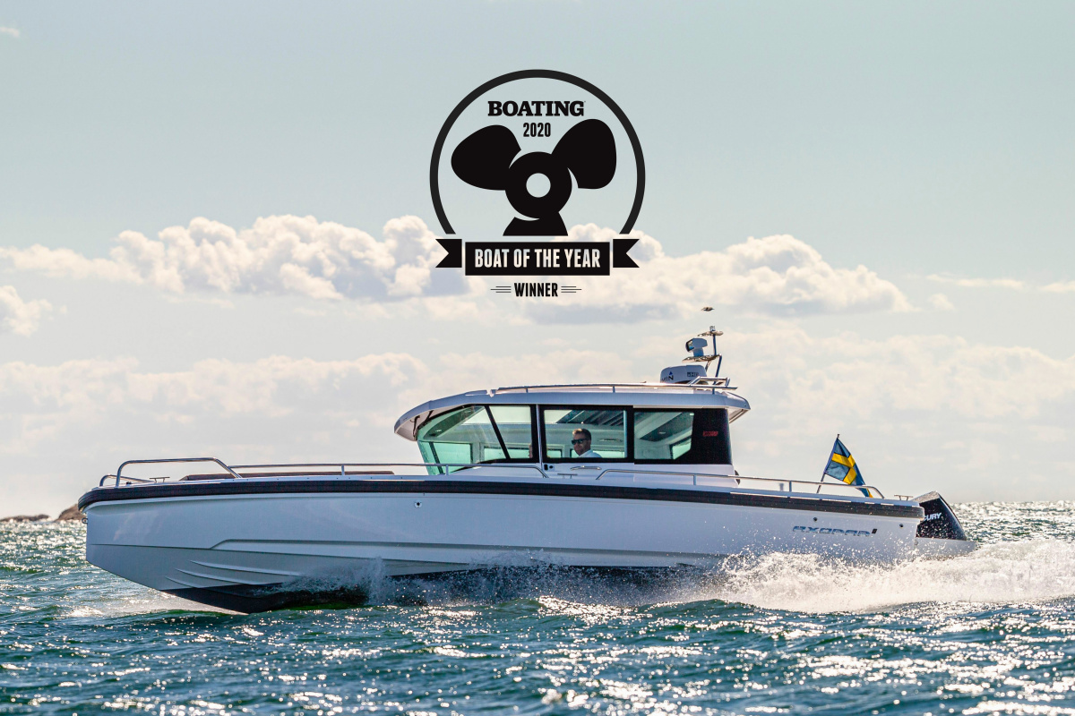 Axopar 28 Cabin BOTY 2020 Winner 2