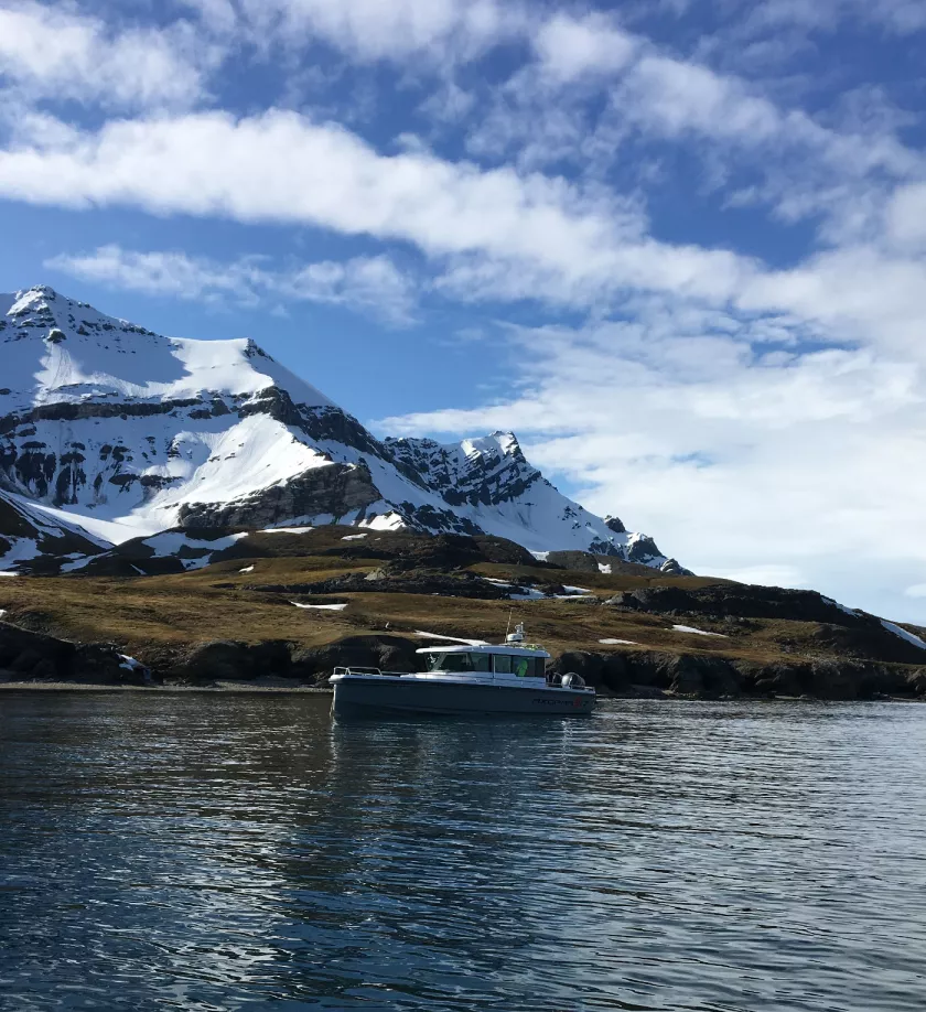 Axopar moments 0000 Svalbard portrait 5