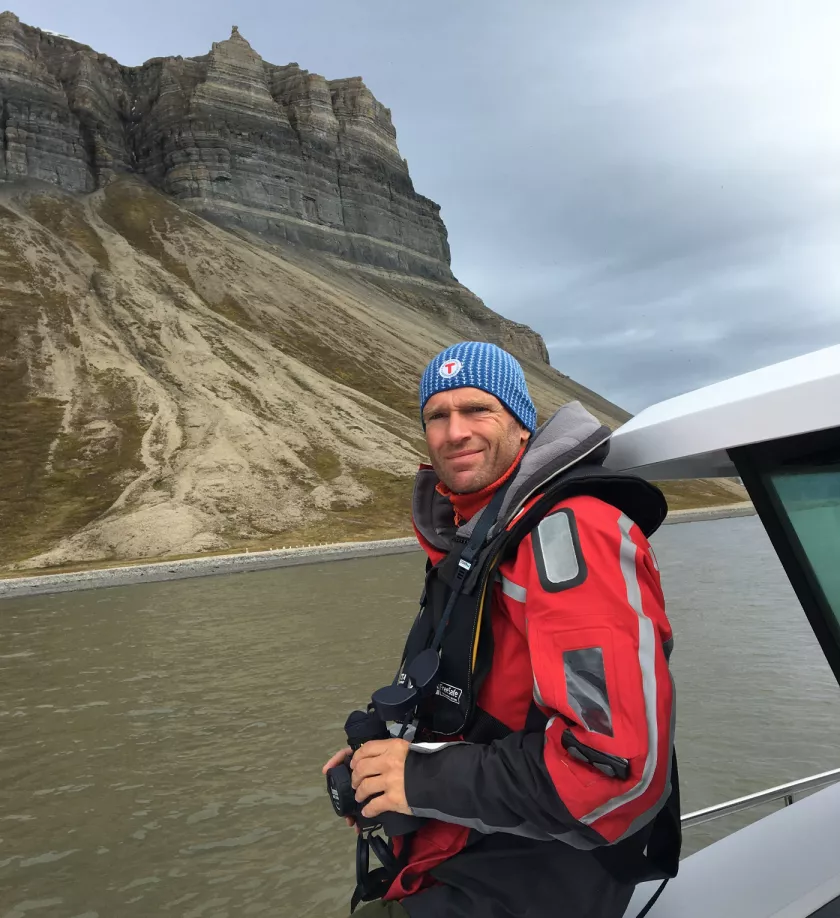 Axopar moments 0003 Svalbard portrait 2