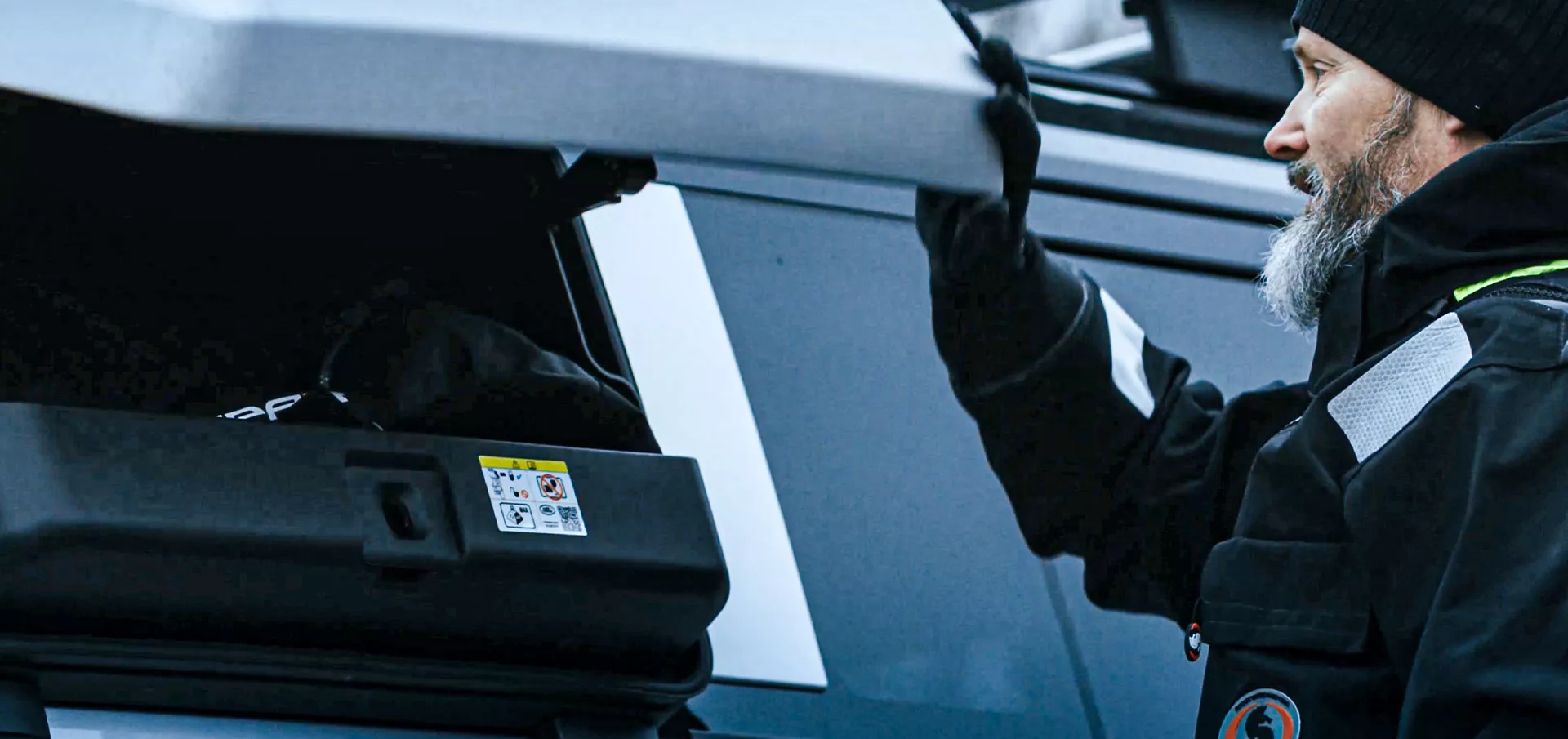 ax22 launch slider1 3