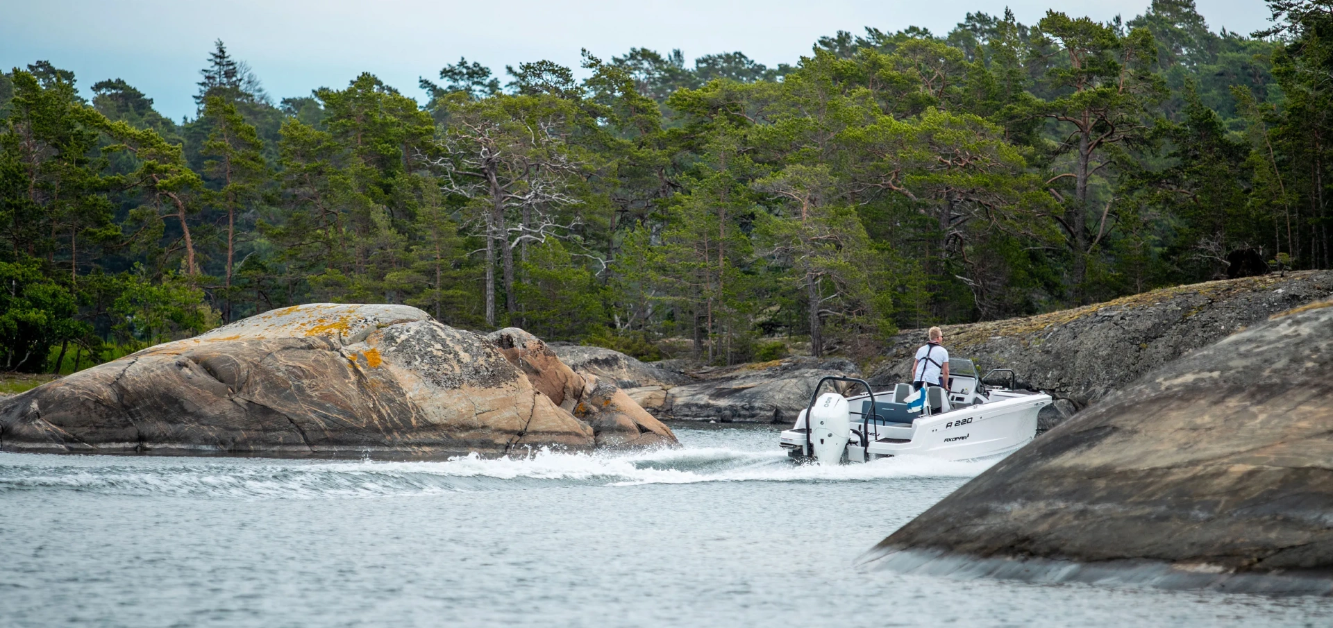 SLSH 0000 Axopar 22 Spyder Back to Basics 0897