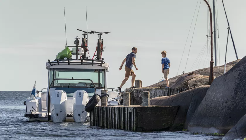 Sharing Moments - adventure story