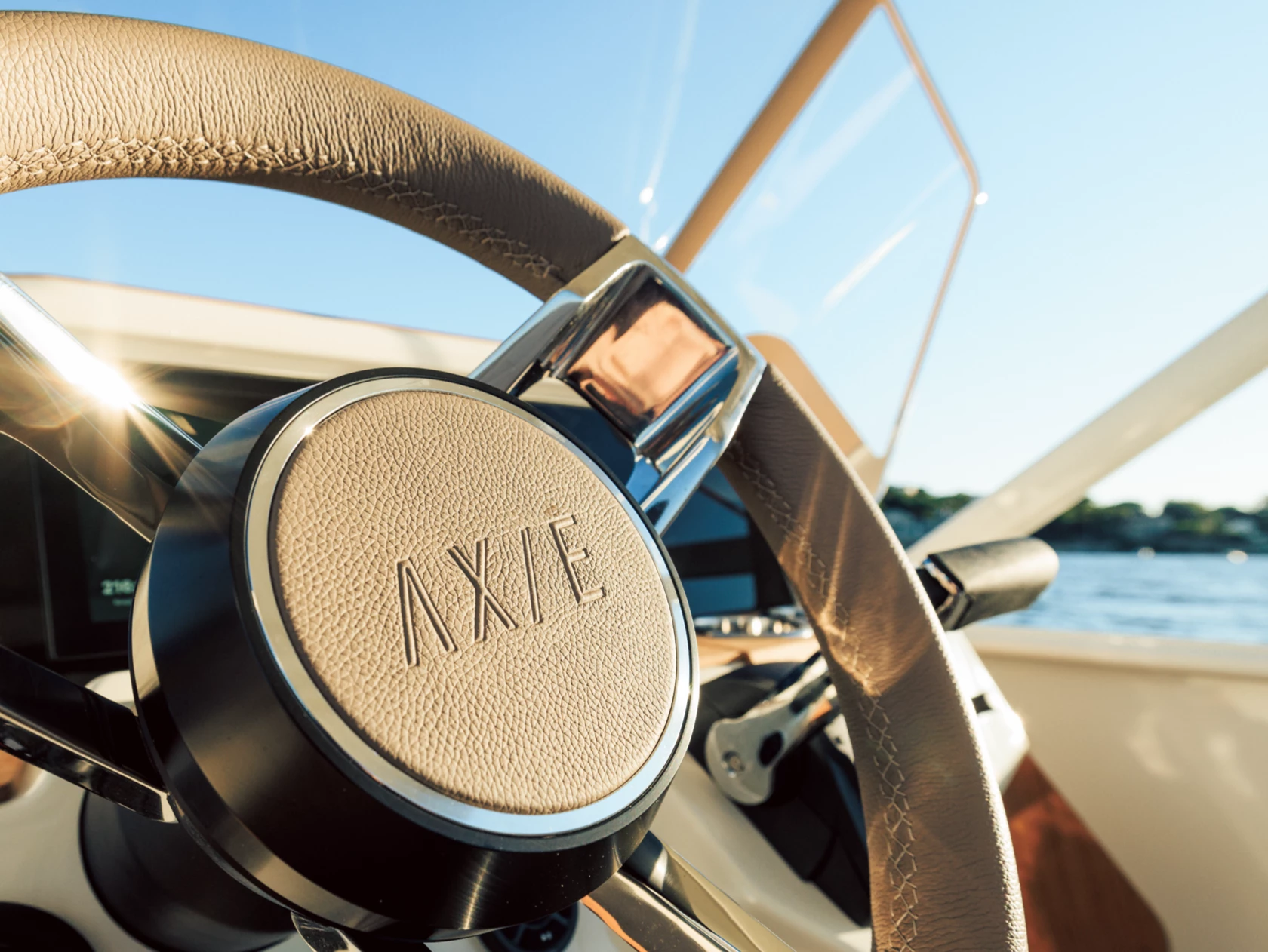 AX E22 design01 retina